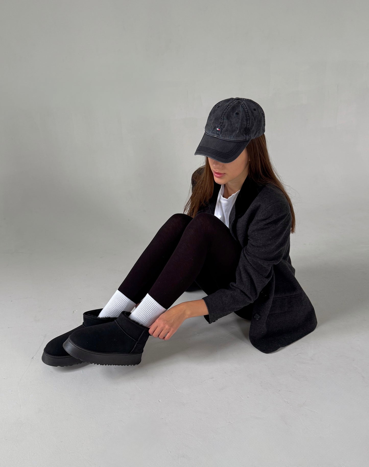 Уги на платформі еко-замш чорні (нова колекція)