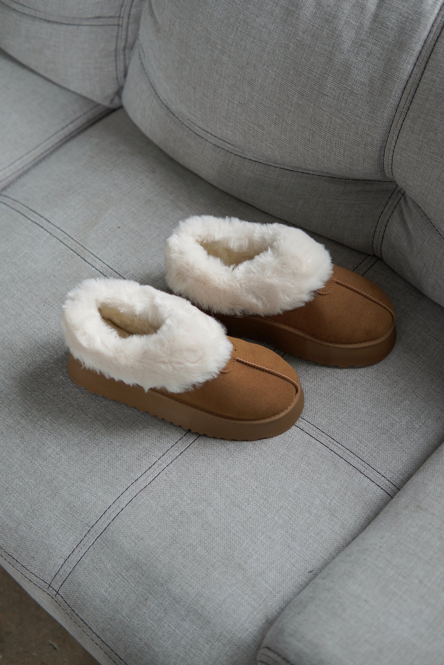 Уги на платформі еко-замш з хутром кемел (нова колекція)