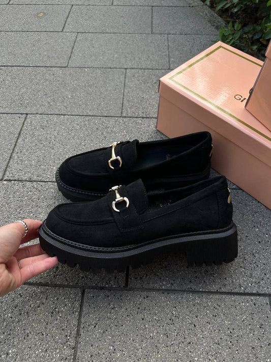 Лофери з бджілкою замш чорні